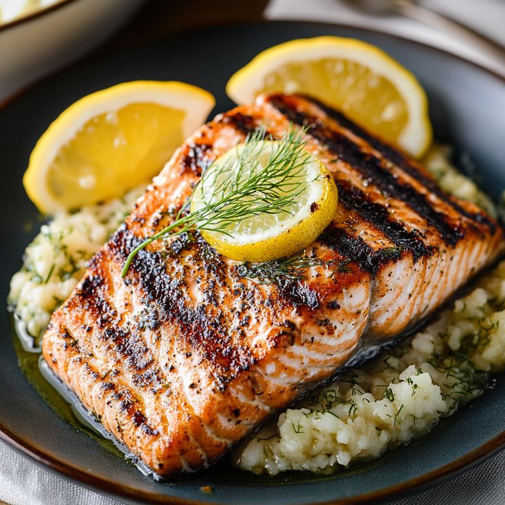 Grilled Salmon with Lemon and Dill