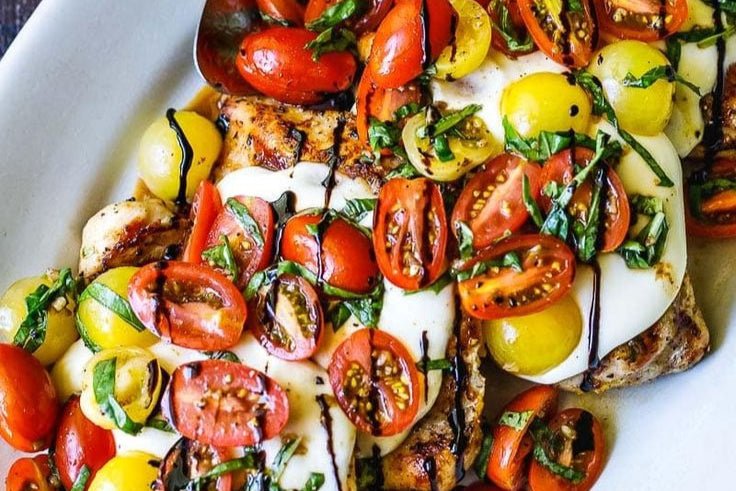 Grilled Caprese Chicken Recipe - Braizebbq