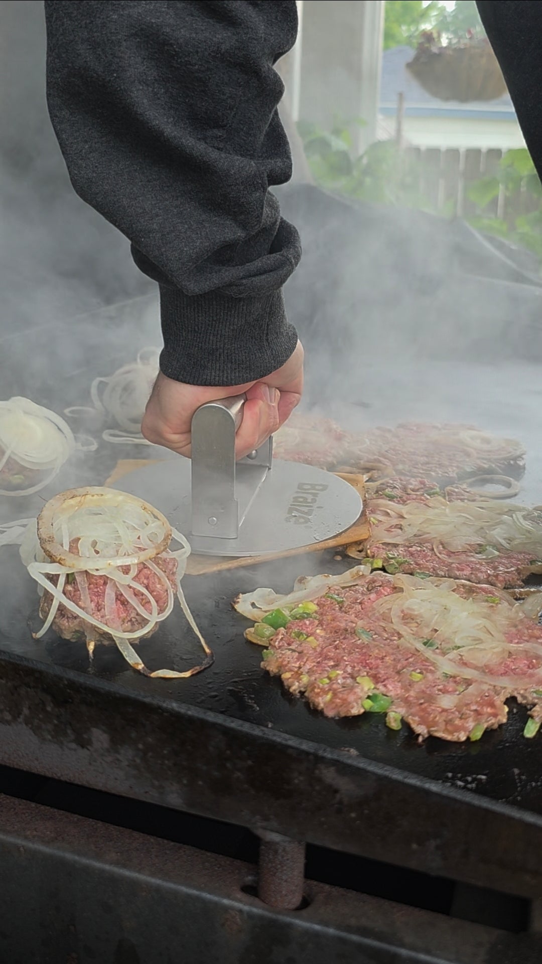 Smash Burger Press Kit Hamburger Press - Folding Handle Allows for Easy Storage - Hamburger Smasher Tool Includes 50 Non-Stick Paper Sheets - Braize BBQ